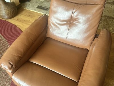 Used like new, Brown faux Leather Recliner Armchair - Comfortable Seating I have 2, 1 is still in the box.