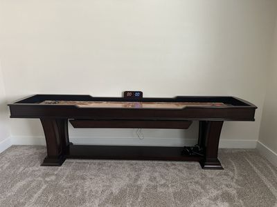 Shuffle Board Table 9 Feet long