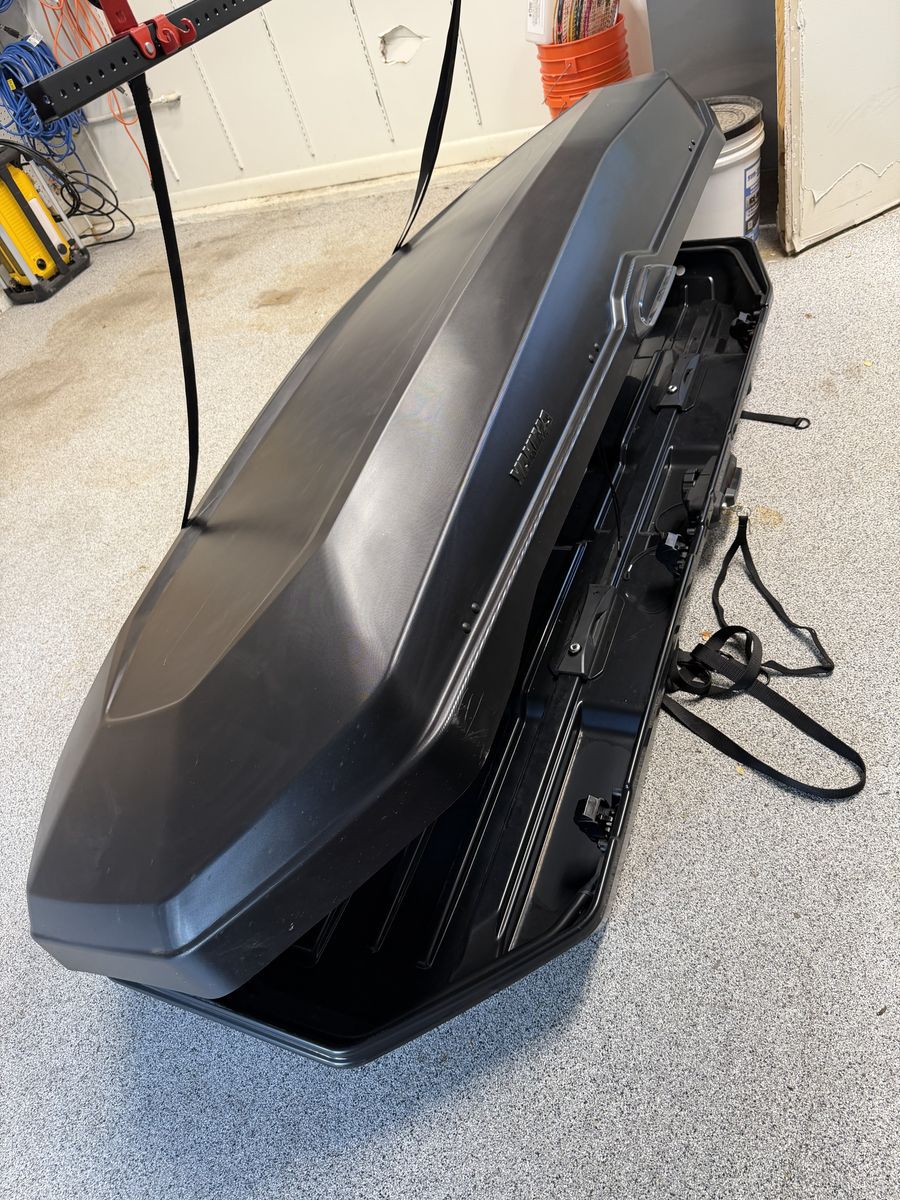 Main image 6