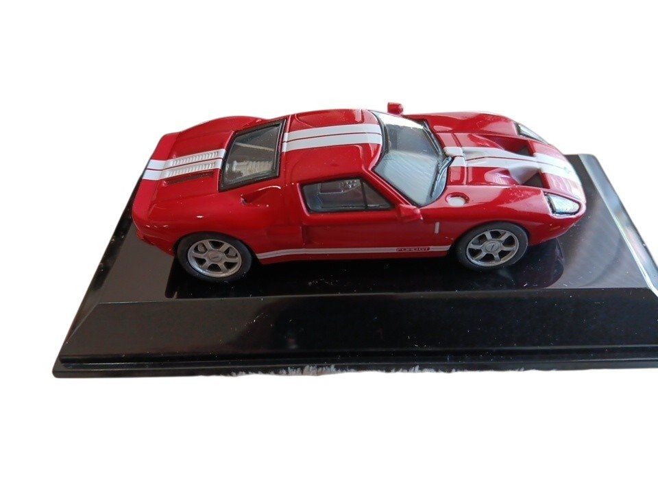 Autoart  1/64 Ford GT Diecast Model Car Red with White Racing Stripes on Display Base