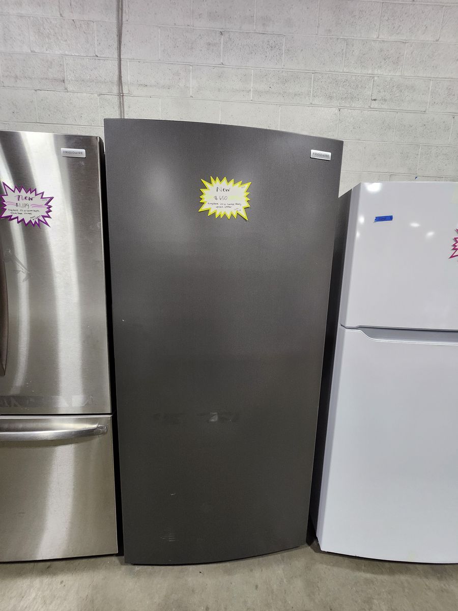BRAND NEW! FRIGIDAIRE STAINLESS STEEL 20 CF UPRIGHT FROST FREE FREEZER
