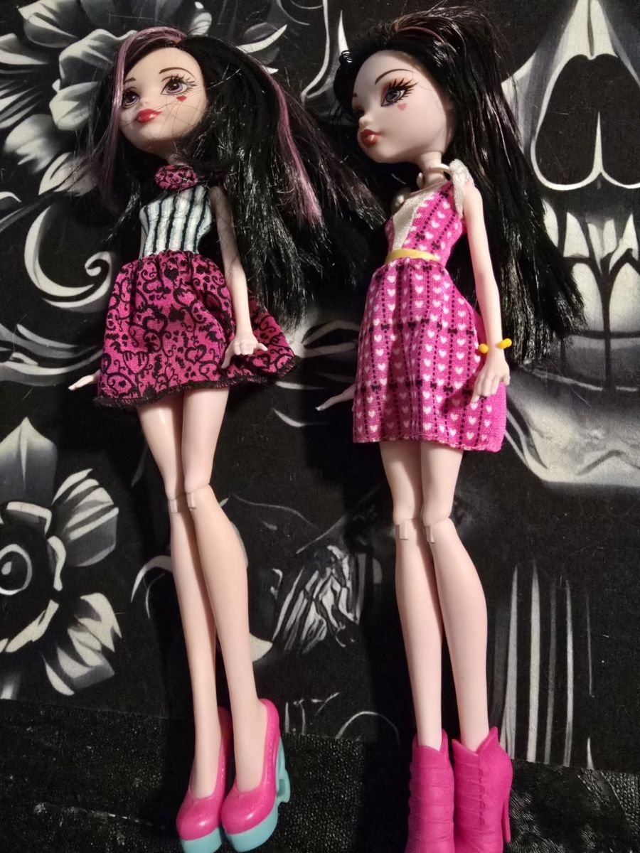 Monster high dolls