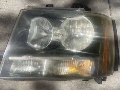 07 Tahoe Headlights