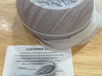 Aroma Diffuser Life of Leisure Essential Oil Diffuser with Remote Control - New in Box