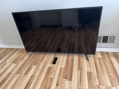 VIZIO SMART TV 55 INCHES