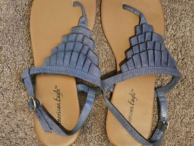 American Eagle Sandals Size 7.5