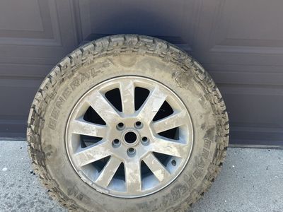 2006 Land Rover LR3 Rims and Tires