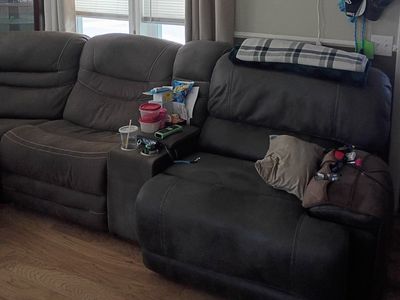 l-shaped sectional couch