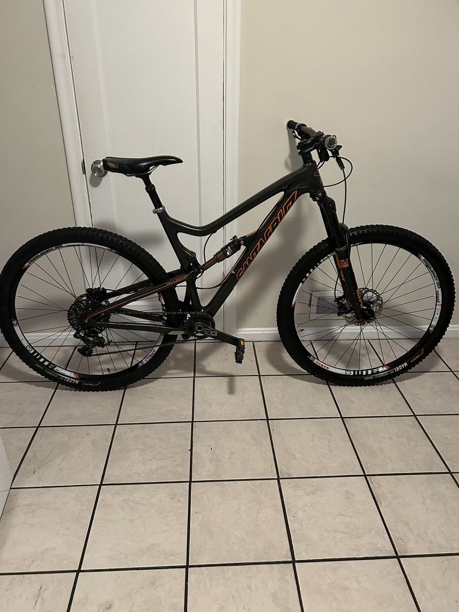 Santa Cruz Tallboy Carbon 29"   L Frame- Full Suspension Mountain Bike (High-End Build)