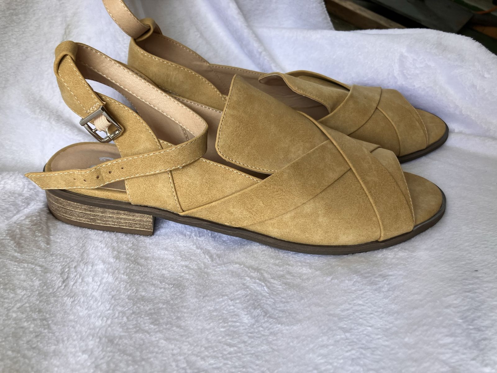 Women's Journee Collection Ankle Strap Sandals Size 11
