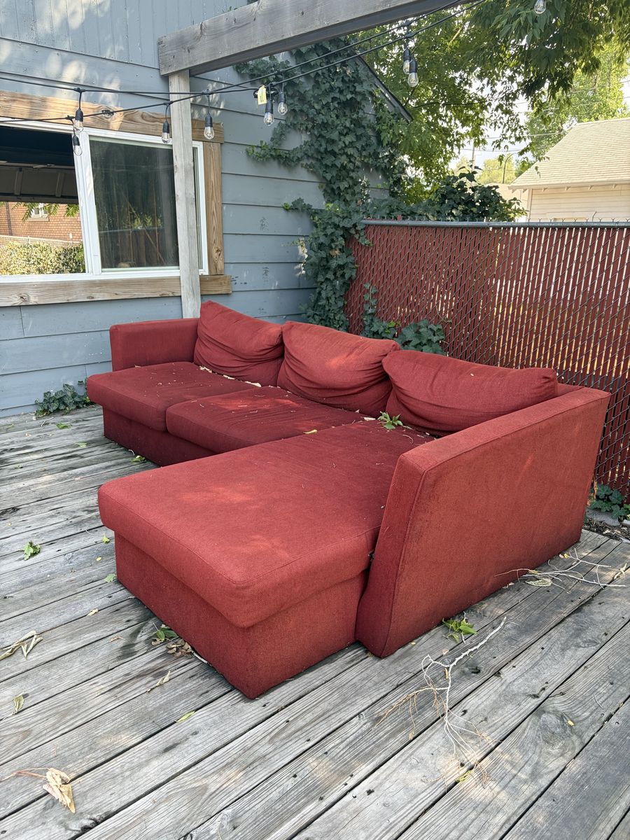 FREE COUCH