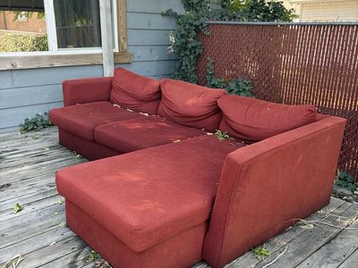 FREE COUCH