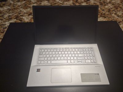 ASUS VivoBook 17.3" Laptop | Ryzen 7 | 12GB RAM | 512GB SSD | Like New