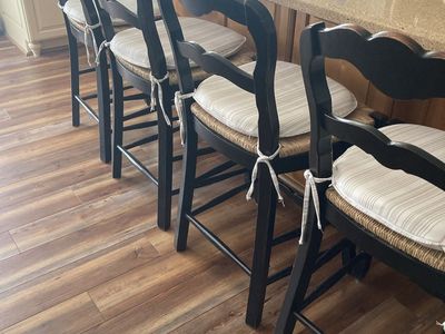Set of 4 Black Counter Height Bar Stools with Woven Seats and Cushions