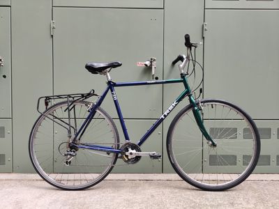 Trek Multitrack 720 Commuter Bike SB112-26
