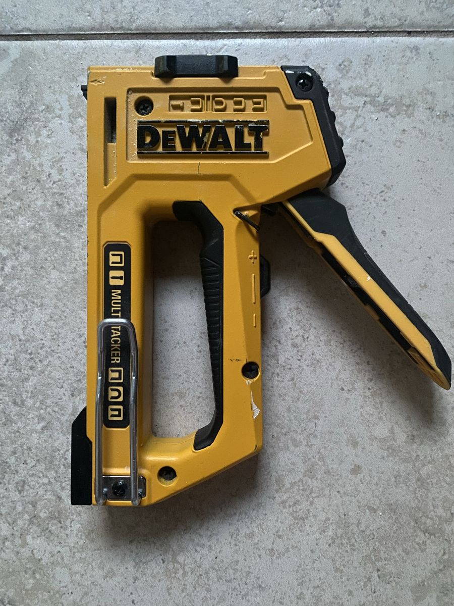 Dewalt taker stapler