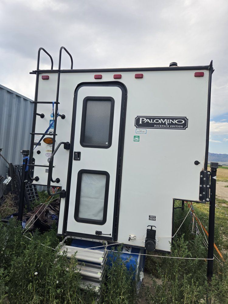 2010 Palamino Backpacker