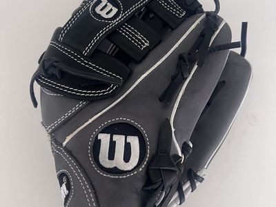 Wilson Baseball Glove