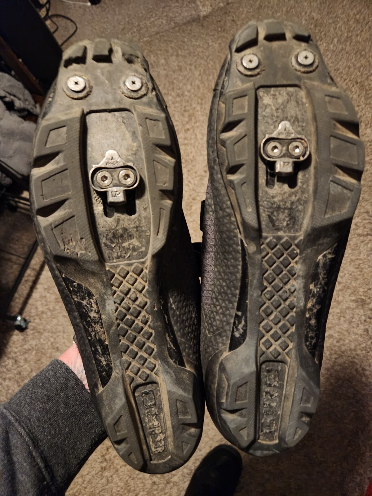 Men's size 15 cycling shoes SPD