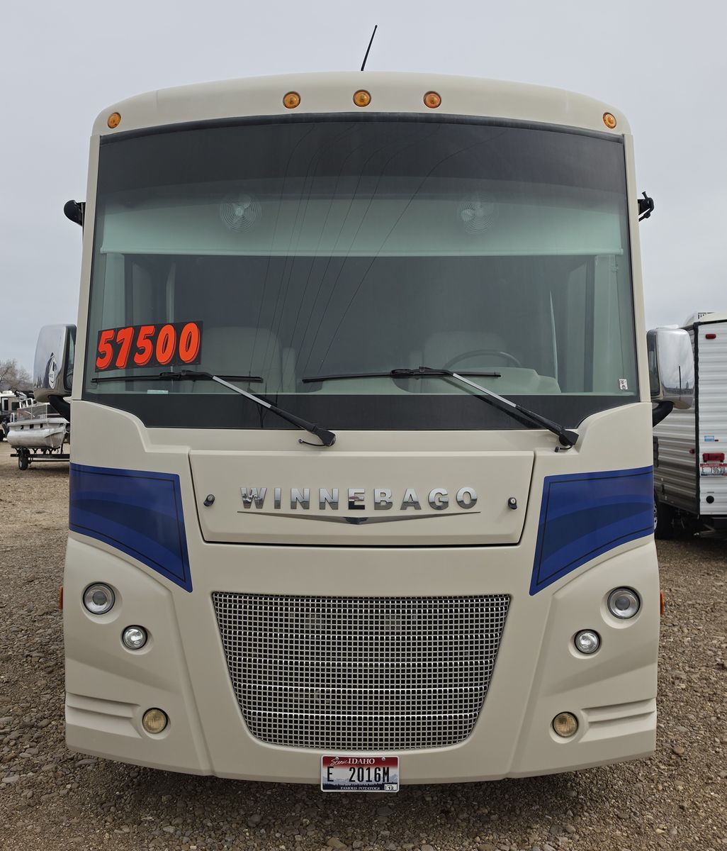 2017 Winnebago Vista LX30T8