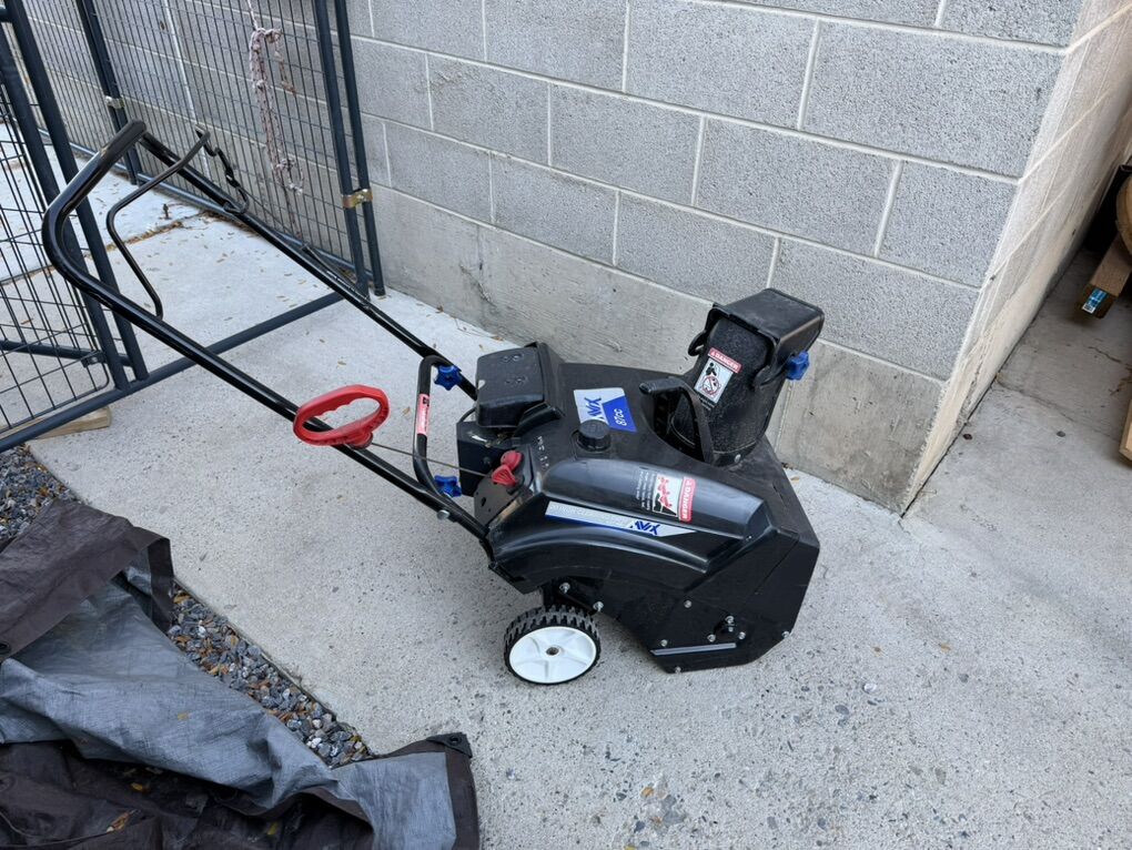 Avix Single Stage Snow Blower