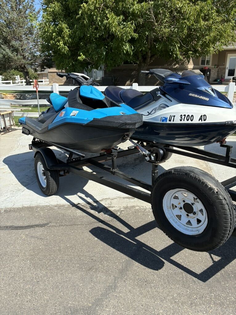Sea Doos + Trailer - 2016 Spark 2up & 2005 GTX LTD