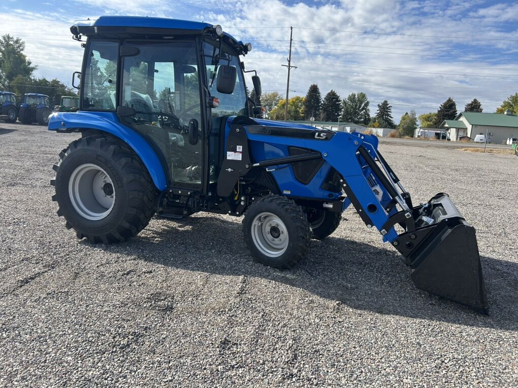 MT242HC Tractor And Loader