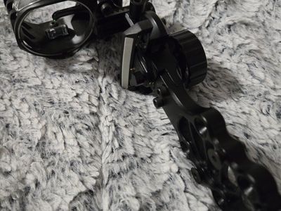 CABELAS SINGLE PIN SLIDER BOW SIGHT, LIKE NEW