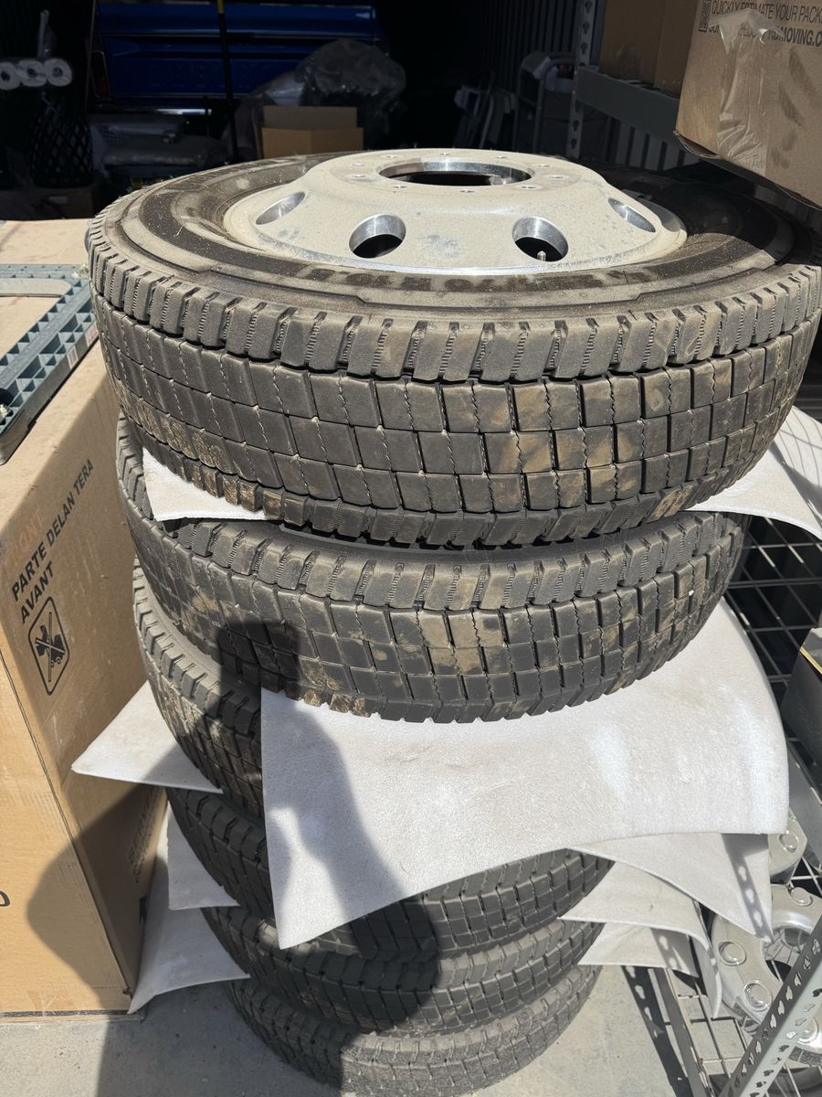 Ford F-450 Wheels and Tires