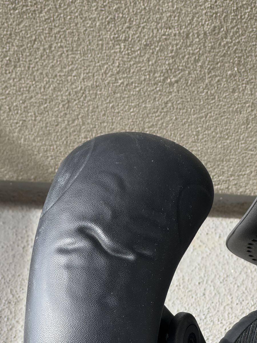Main image 3