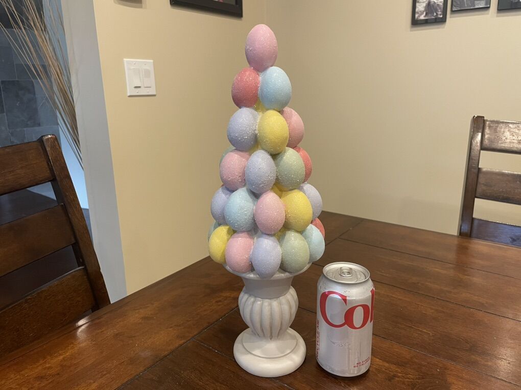 New Resin Topiary Of Easter Eggs