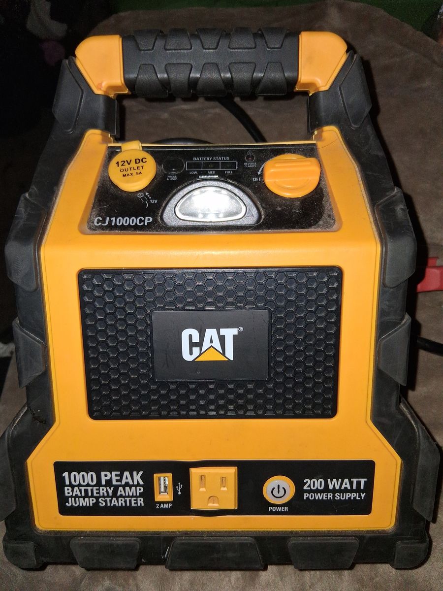CAT Battery Jumper & power supply & air pump