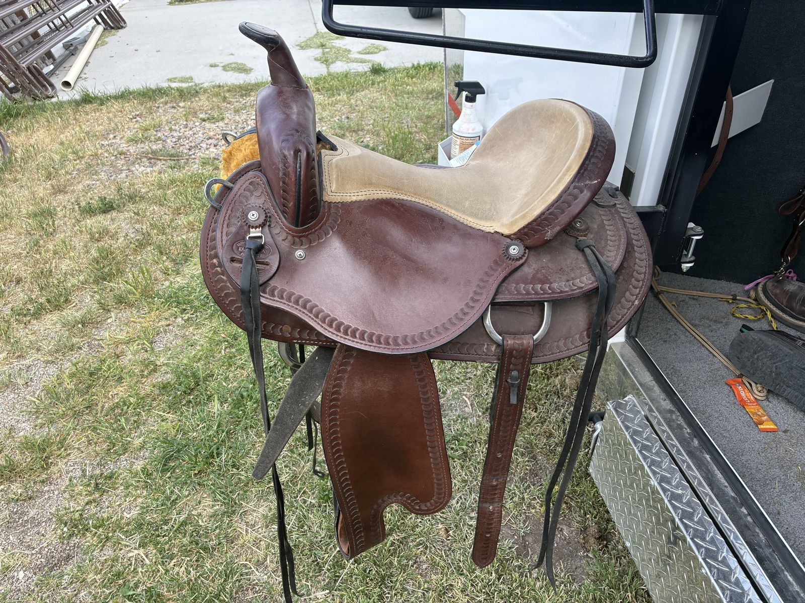 Dakota Draft Saddle