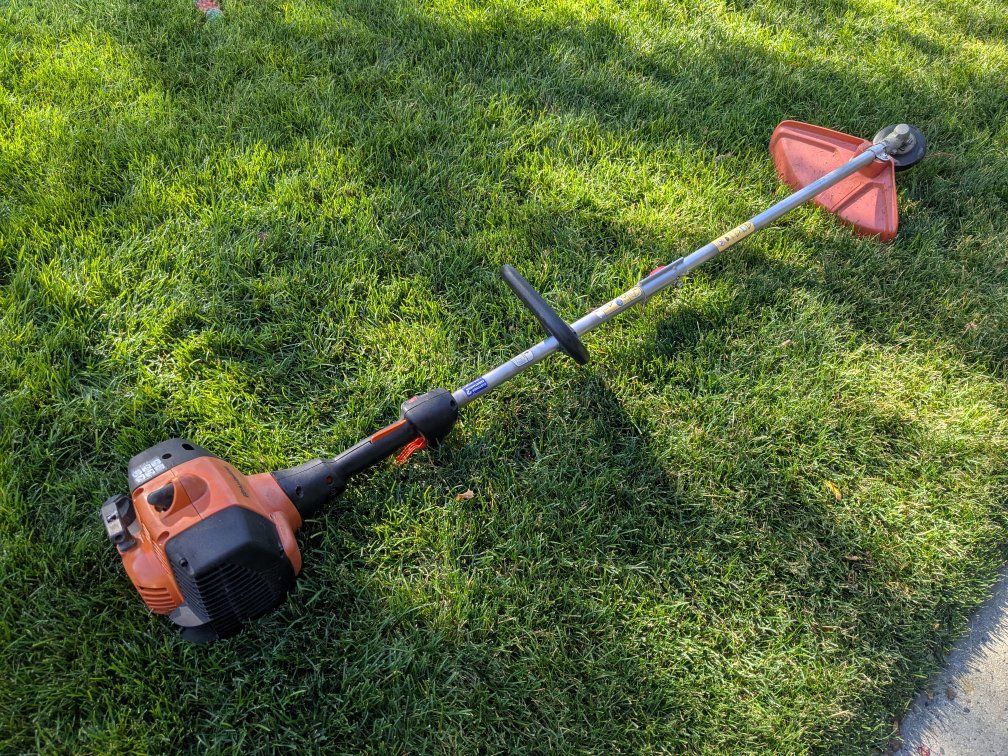 Husqvarna String Trimmer lawn edger weed eater