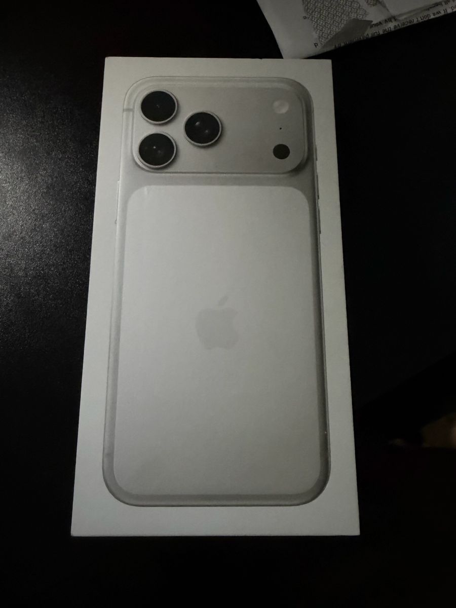 iPhone 17 pro max unlocked