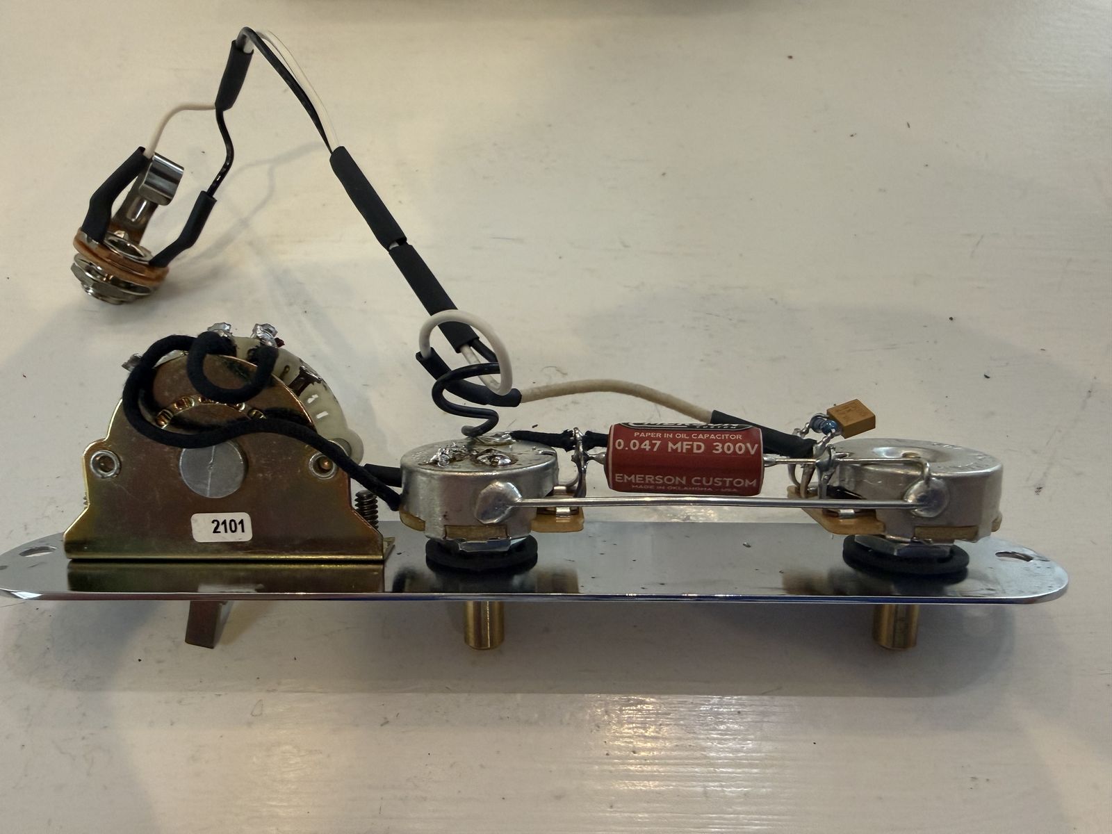 Main image 7
