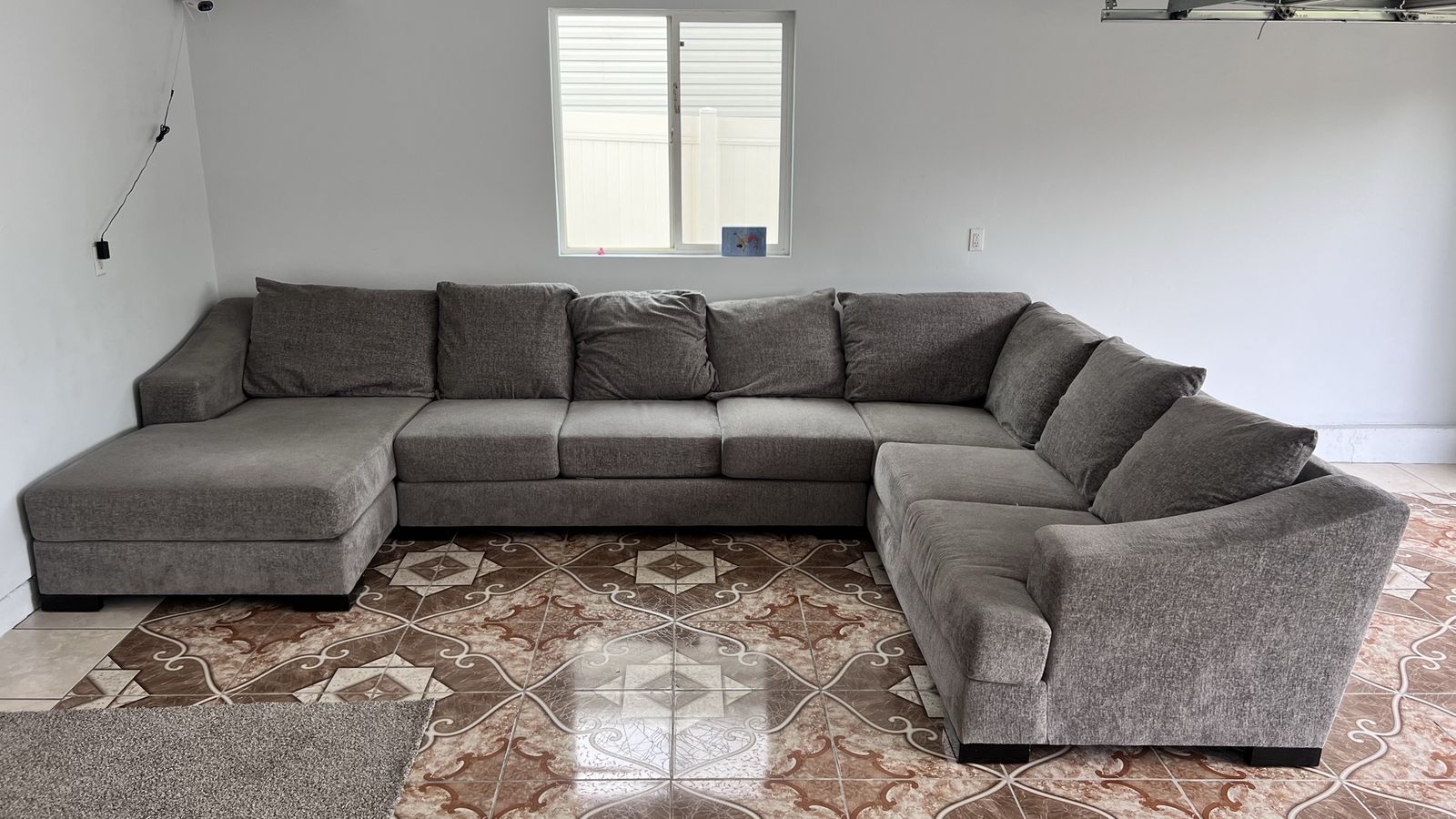Sectional Couch 