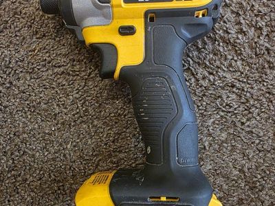 DEWALT 20V MAX Cordless 1/4 in. Impact Driver