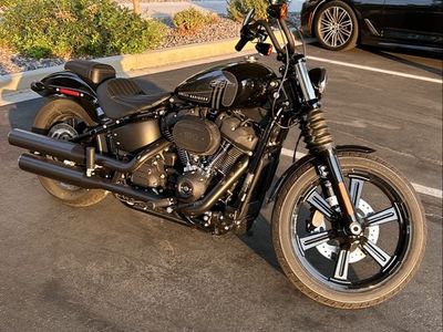 2024 Harley Street Bob