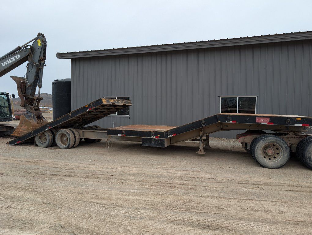 2000 Overbilt 5th wheel tilt trailer