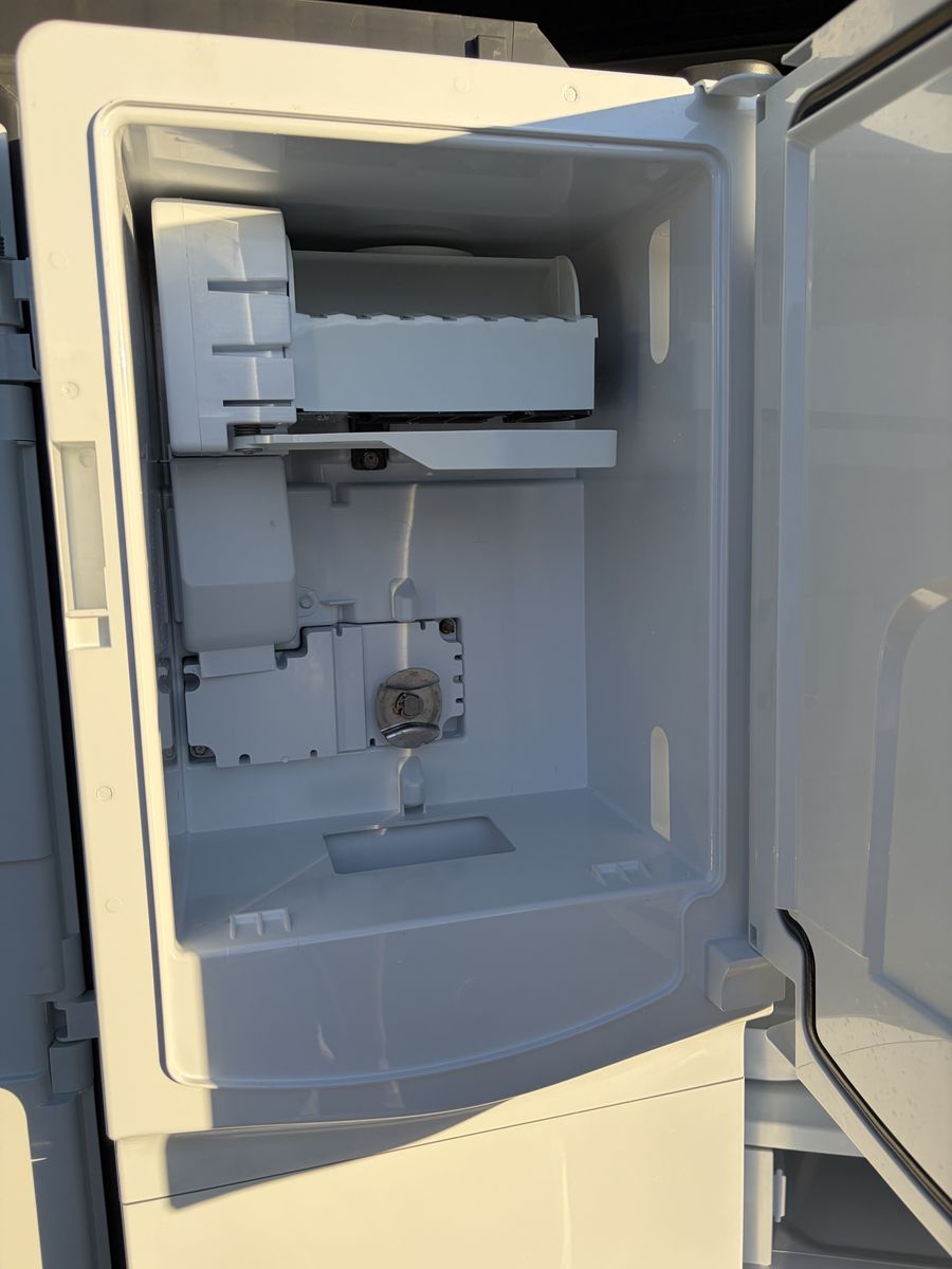 Main image 6