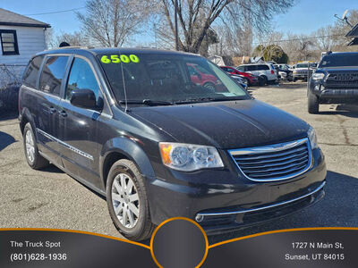 2015 Chrysler Town and Country Touring