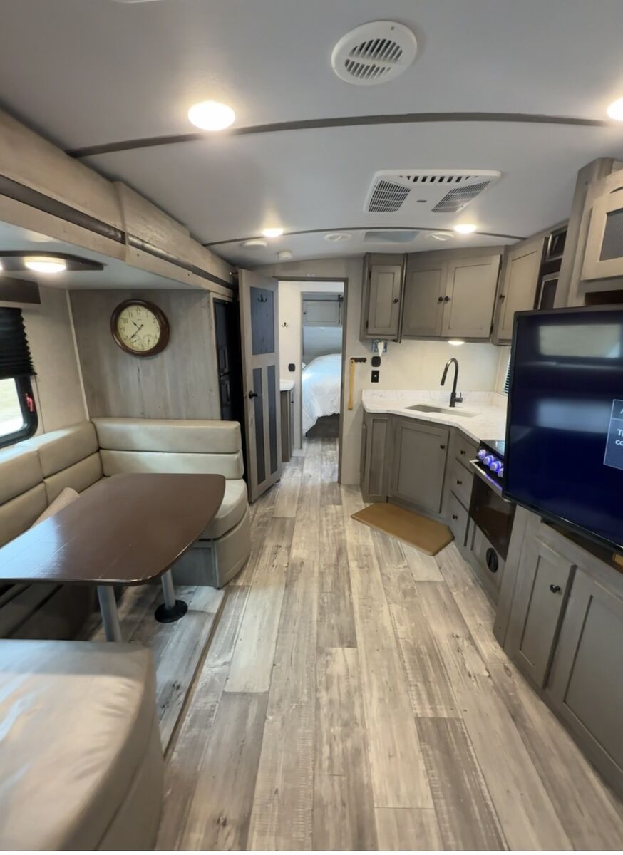 Keystone Outback 252URS