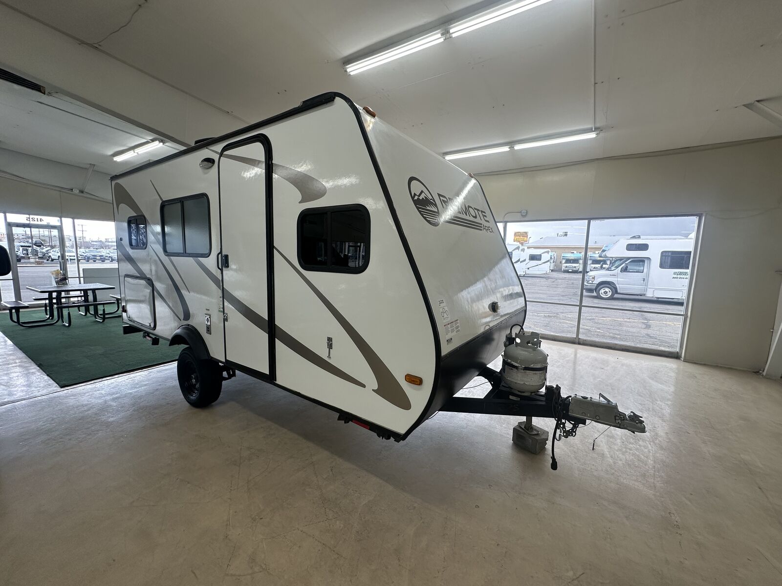 COACHMEN APEX REMOTE 16 TRAVEL TRAILER