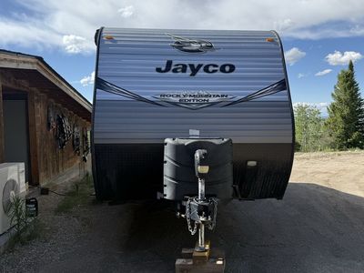 Jayco Rocky Mountain Edition Travel Trailer w/ Thermal Package