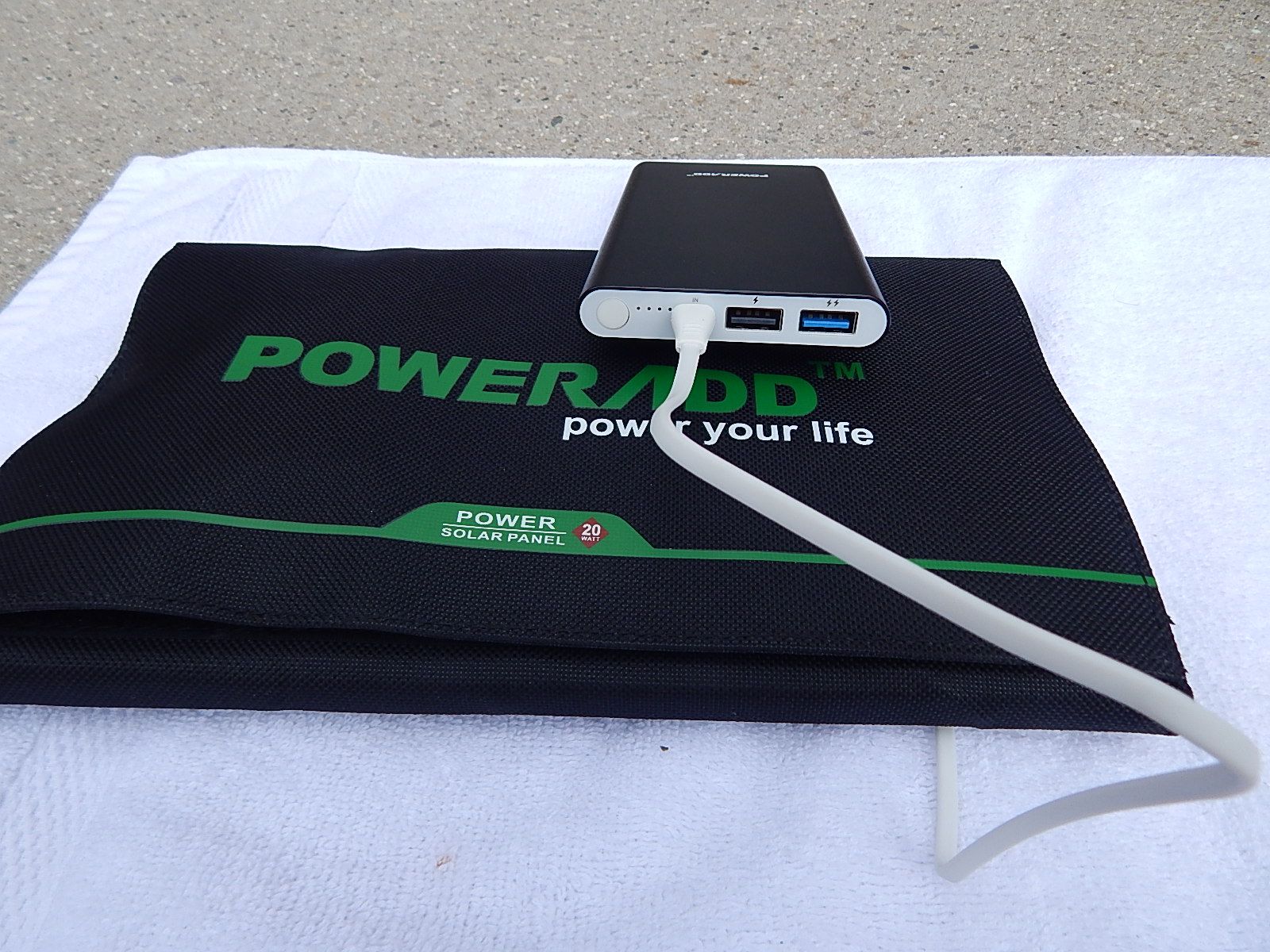 PowerAdd Pilot 2GS with 20 Watt Solar Charger