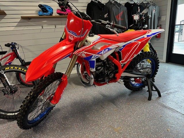 2026 Beta Motorcycles 350 RX