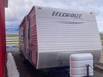 2012 Keystone Hideout 27RBWE With Bunks