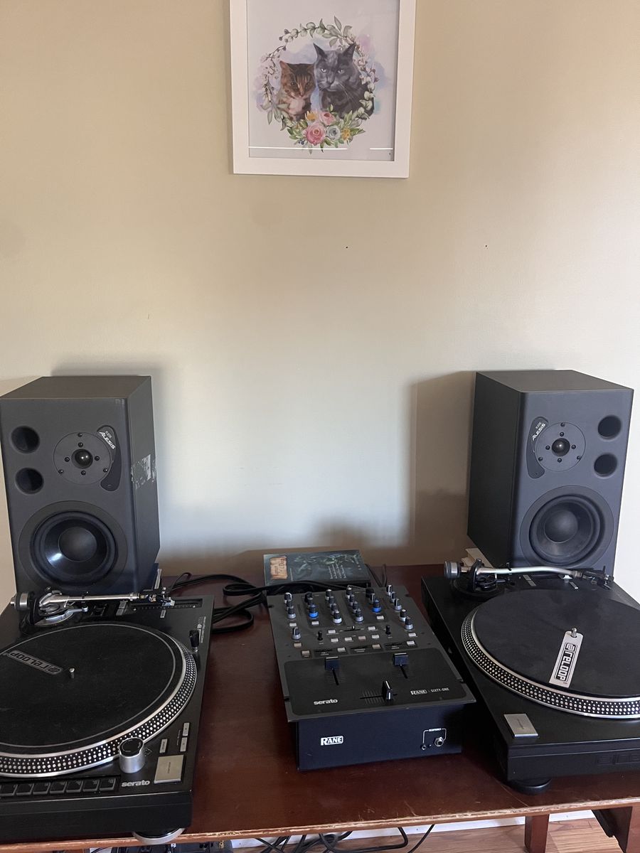 Alesis M1 Active Speakers