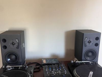 Alesis M1 Active Speakers